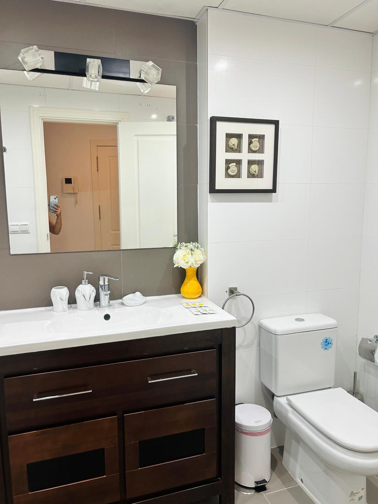 Apartment Center *